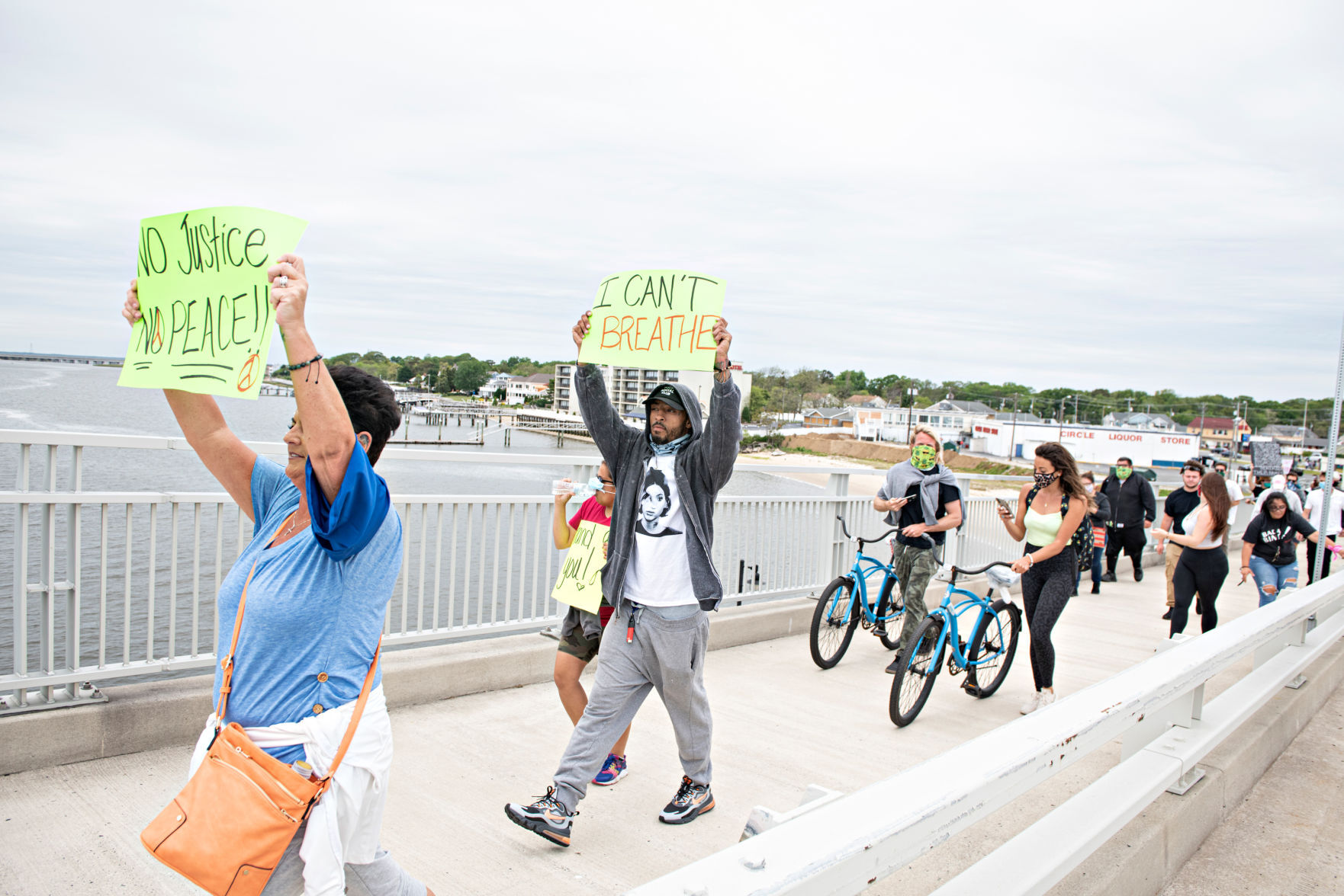 060320_nws_ocprotest